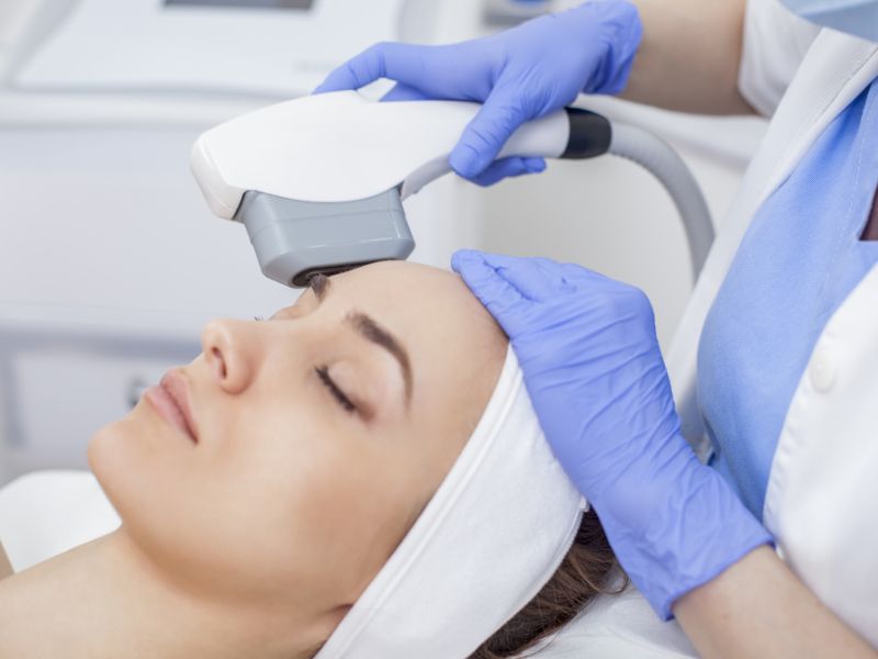 A Guide To Non-Surgical Laser and Light-Based Treatments